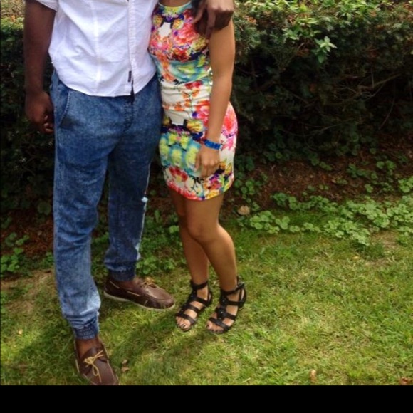 CLOSET CLEAROUT Floral Body Con Dress - Picture 3 of 3